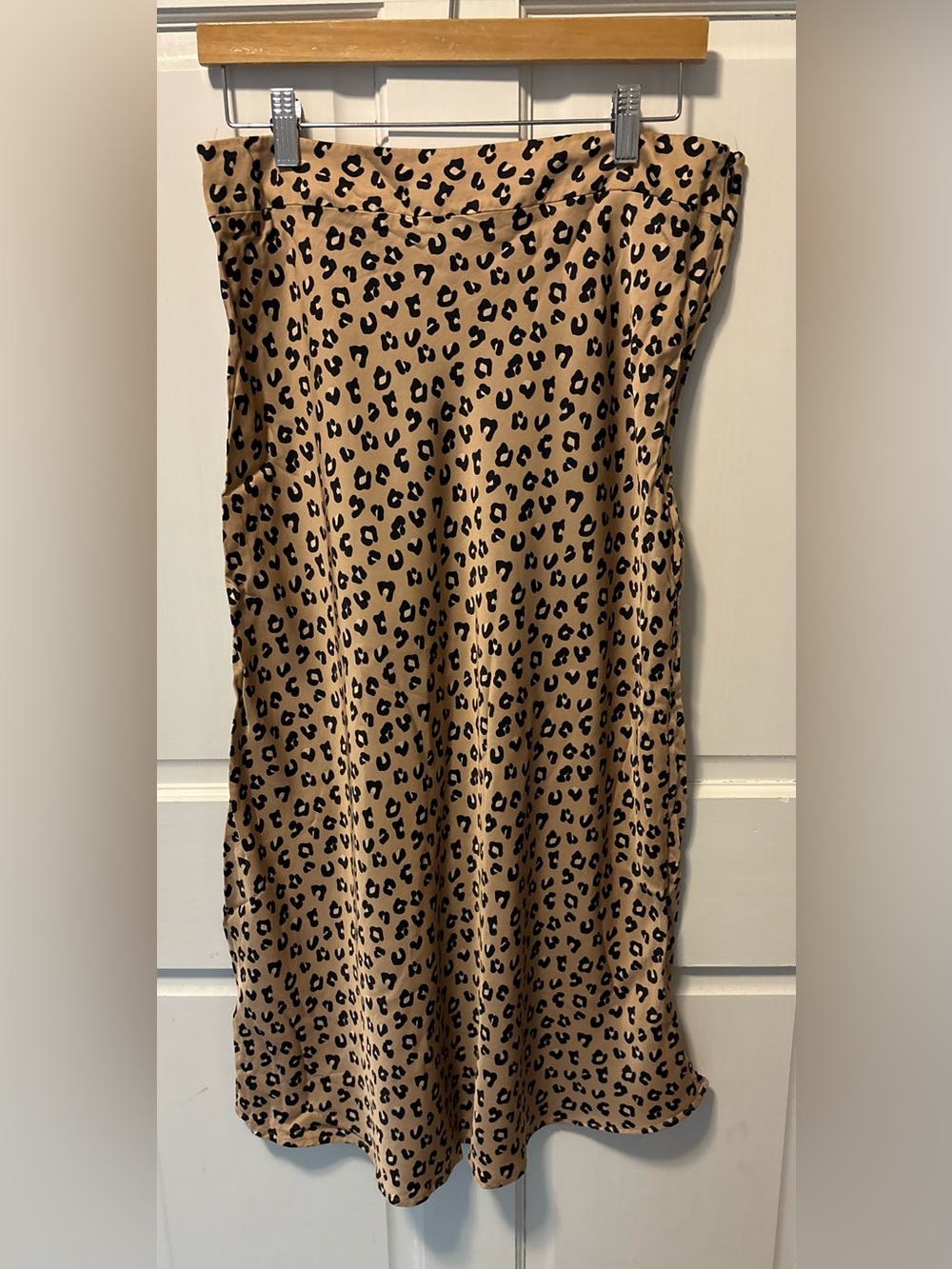 Sezane sandy leopard cheetah print pencil viscose midi skirt Womens 42 10 - Picture 2 of 6